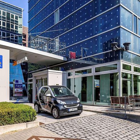 Novotel Suites Hamburg City Exterior photo