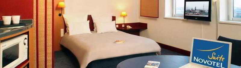 Novotel Suites Hamburg City Exterior photo