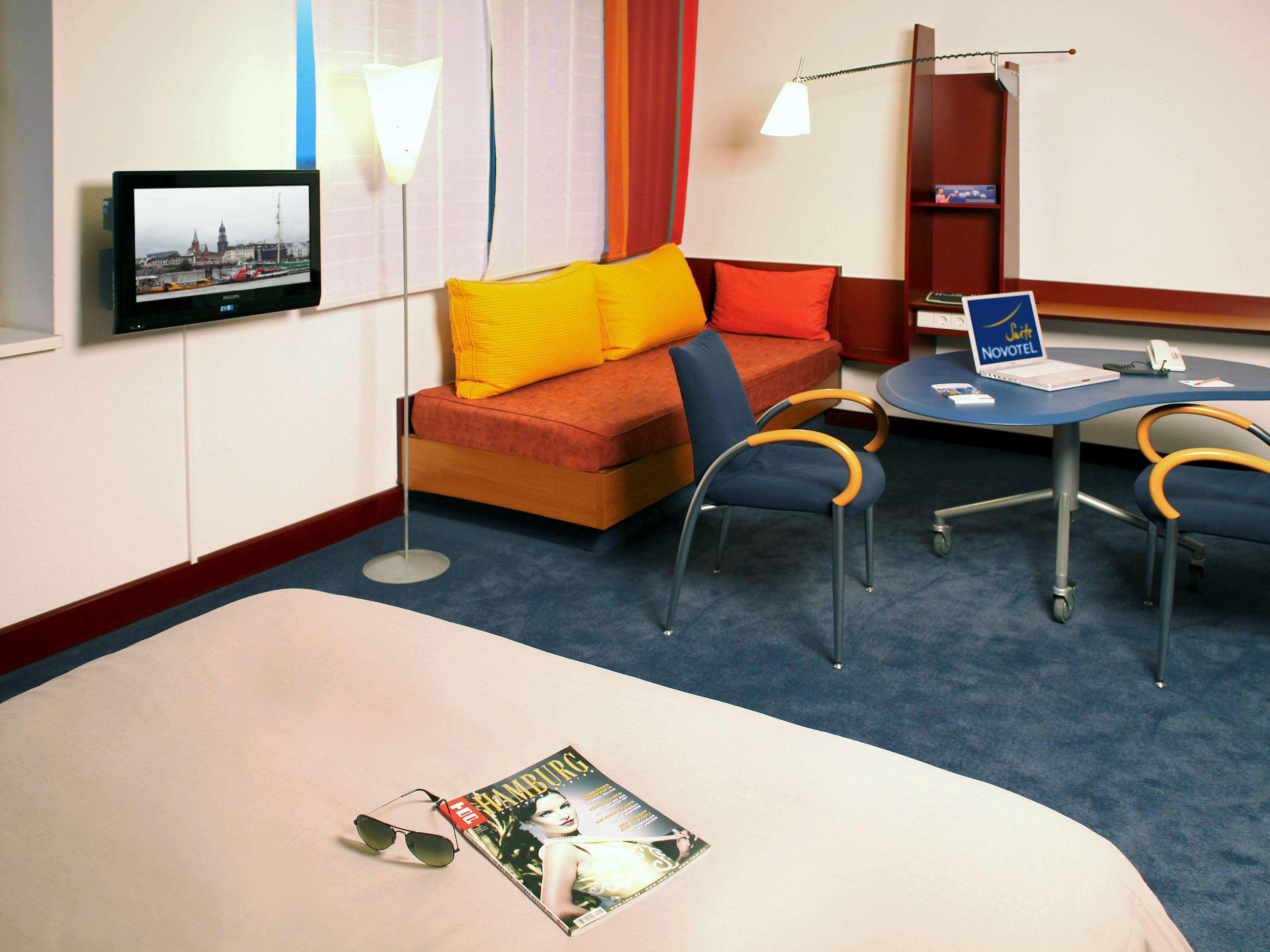 Novotel Suites Hamburg City Exterior photo