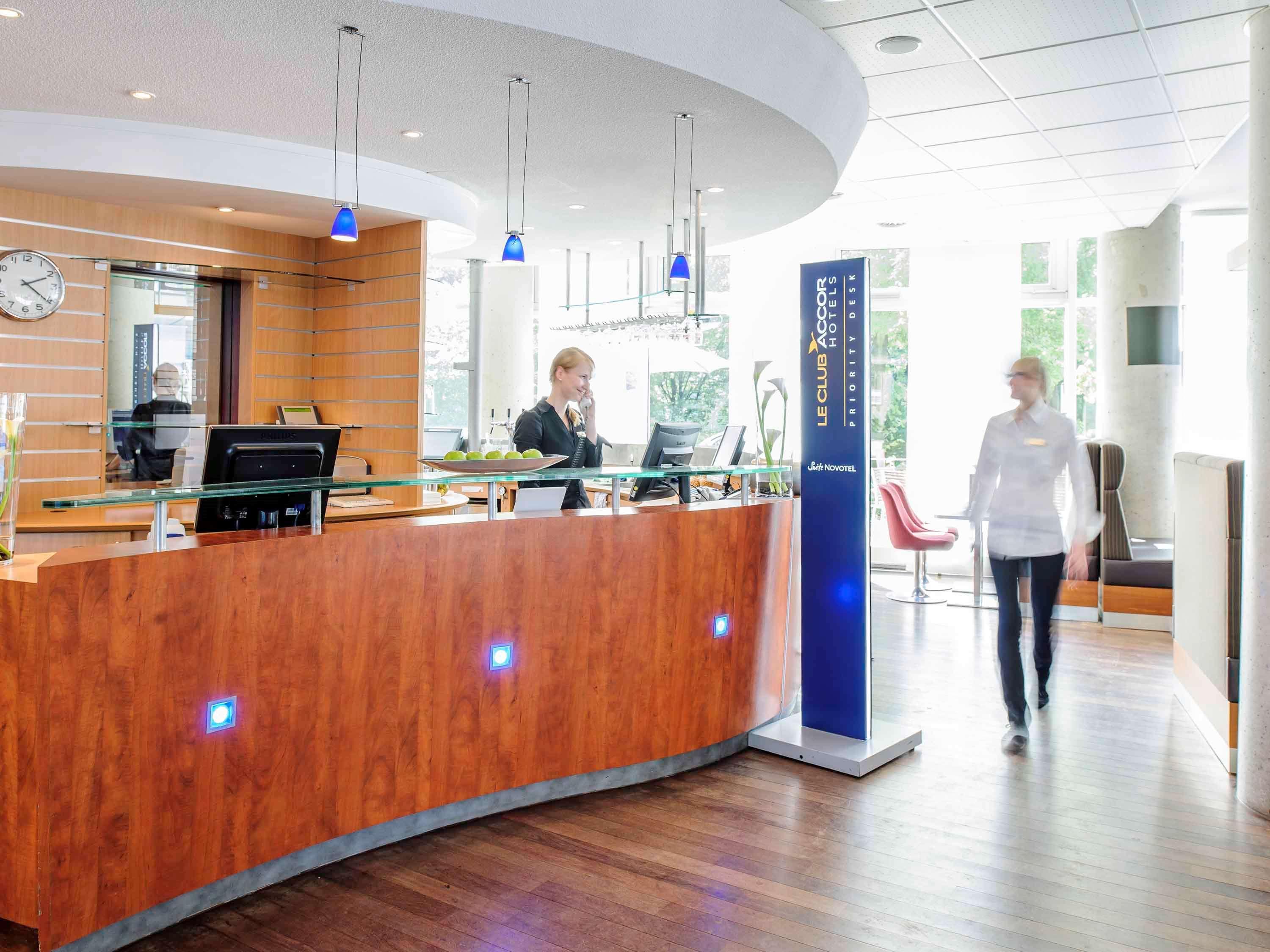 Novotel Suites Hamburg City Exterior photo