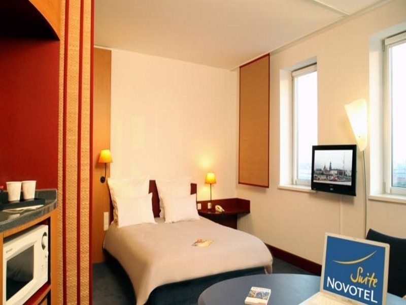 Novotel Suites Hamburg City Exterior photo
