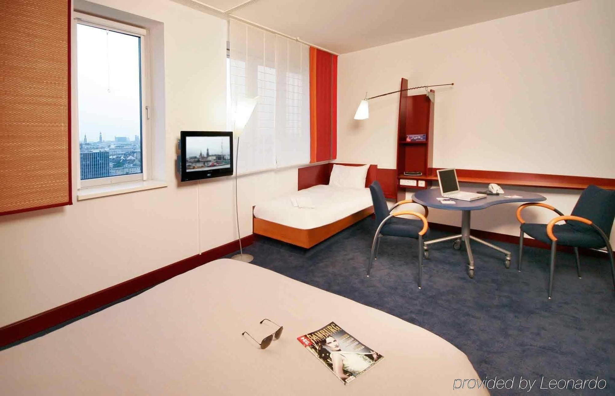 Novotel Suites Hamburg City Exterior photo