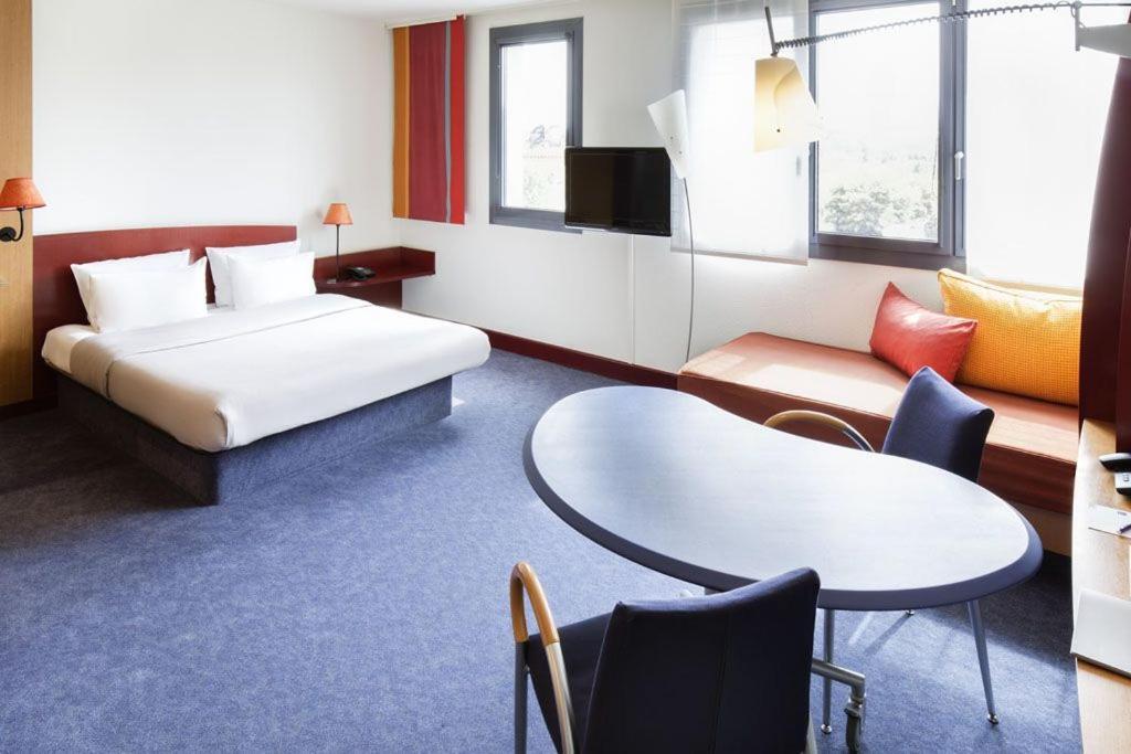 Novotel Suites Hamburg City Exterior photo